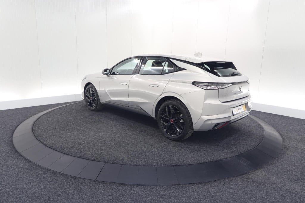 Ds Ds 4 puretech 130 eat8 performance line | camera | apple carplay | alcan
