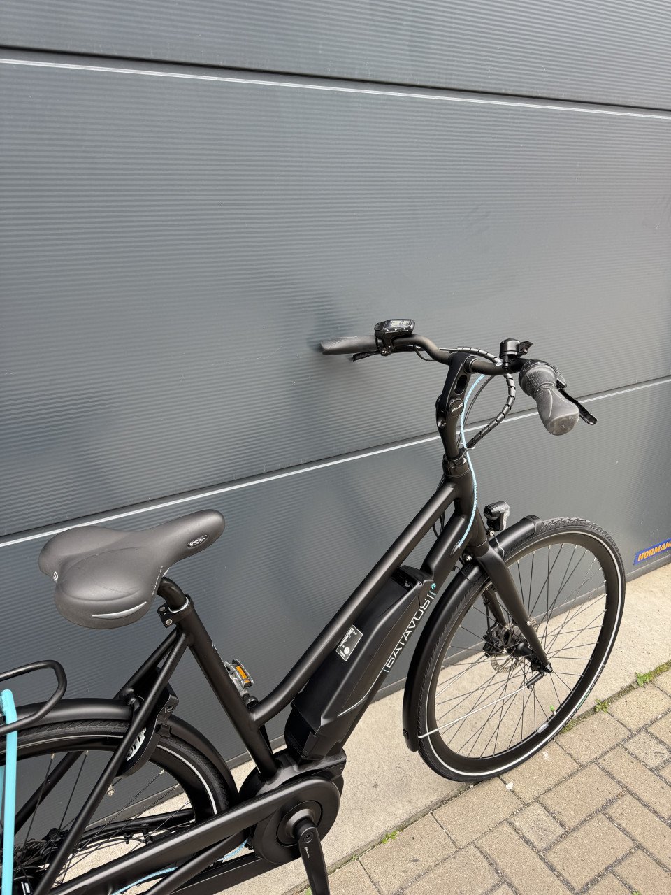 Batavus Dinsdag middenmoter elektrische fiets 400WH