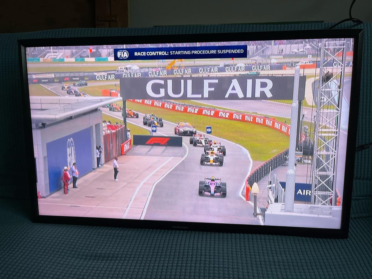 Samsung TV 28 inch