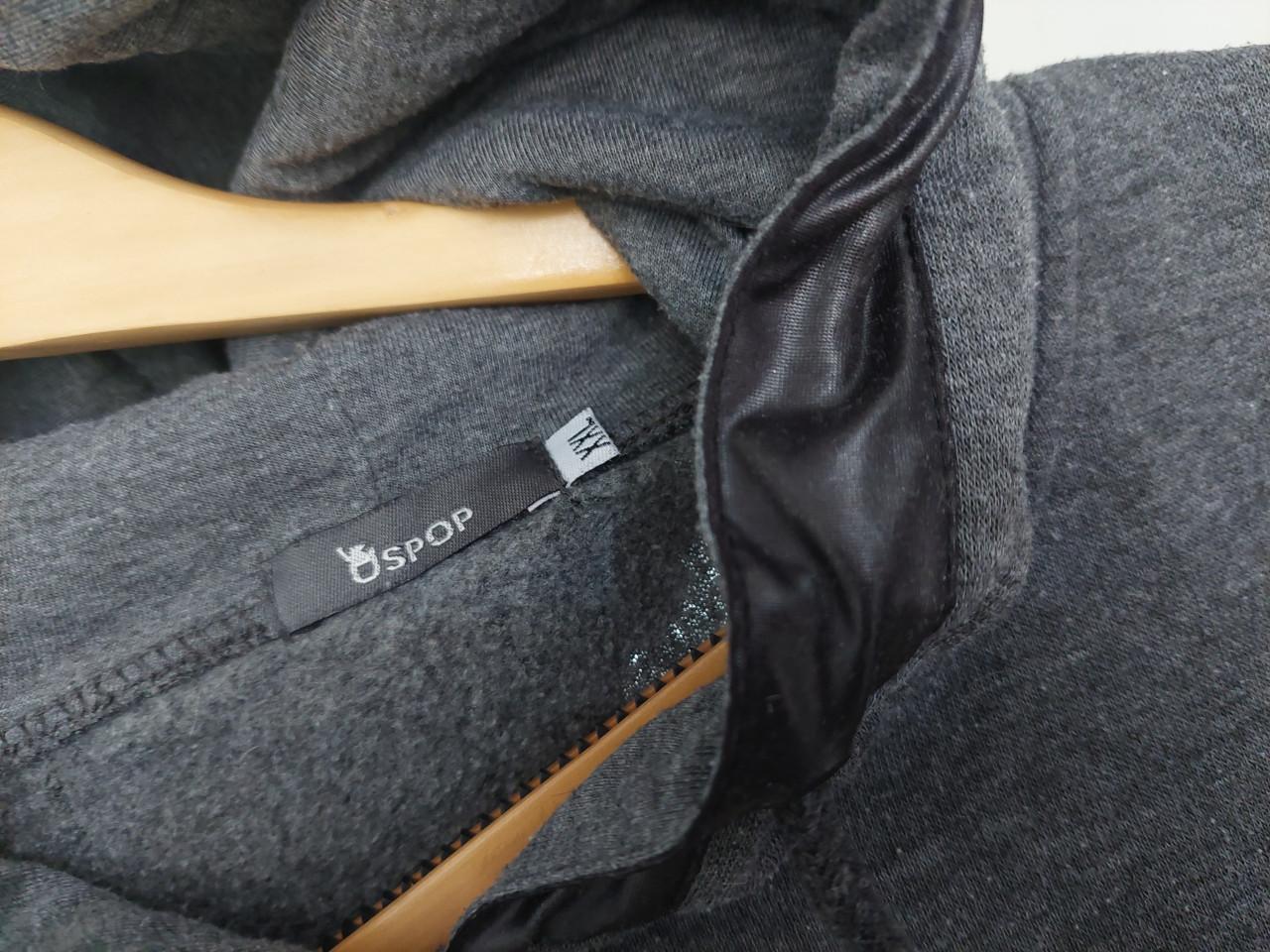 Grijze unisex Hoody mt xxl met applicatie