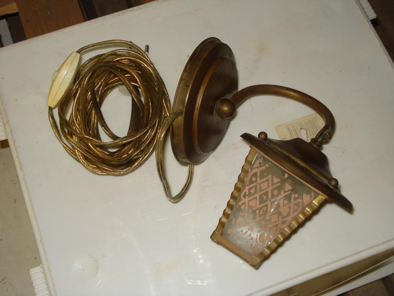 Div z.g.a.n. hanglampen, Schemerlampen, staande lantaarn enz.