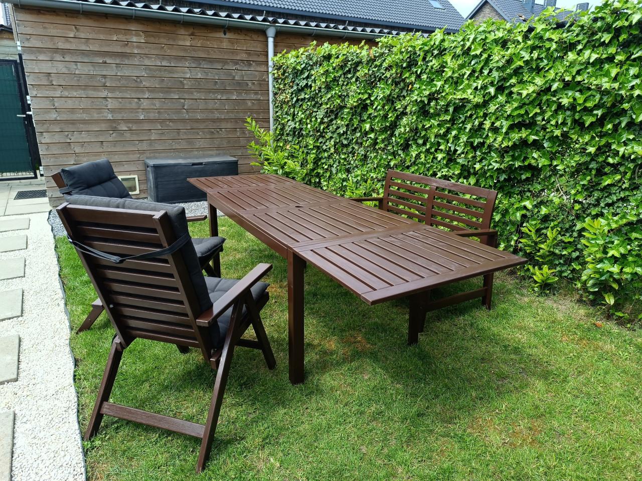 IKEA APPLARO tuinset te koop – bruin gebeitst massief hout