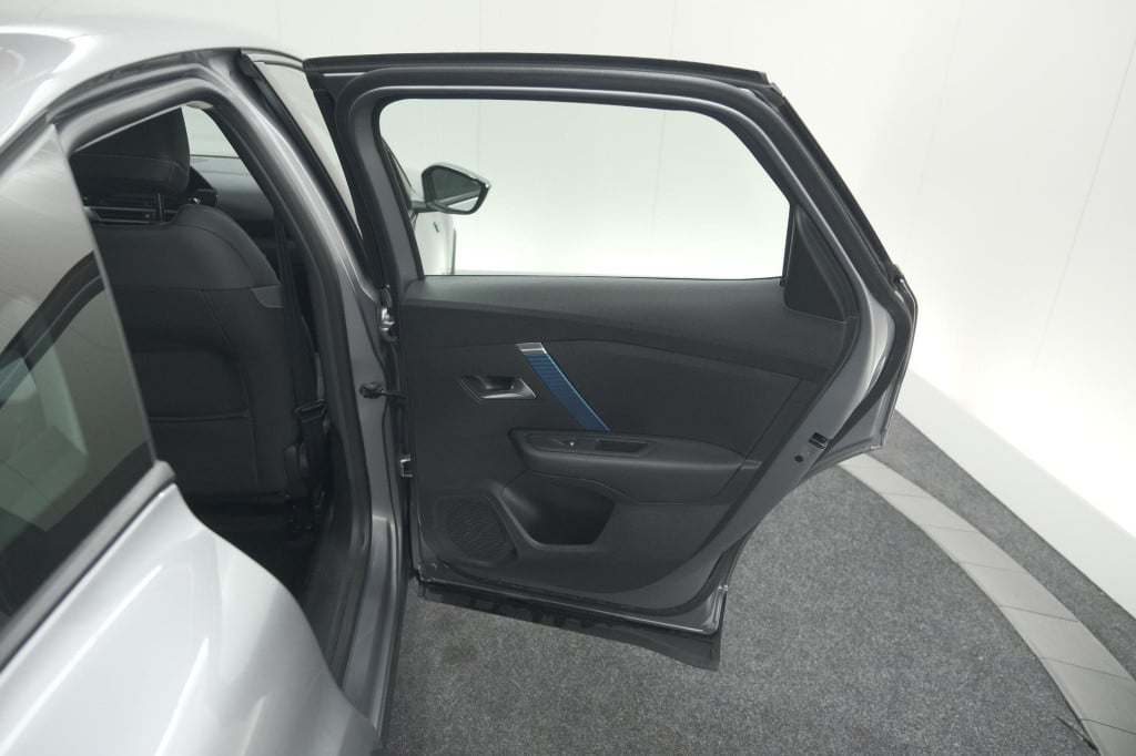 Citroen Ë-c4 feel pack 50 kwh | camera | navigatie | apple carplay | parkee