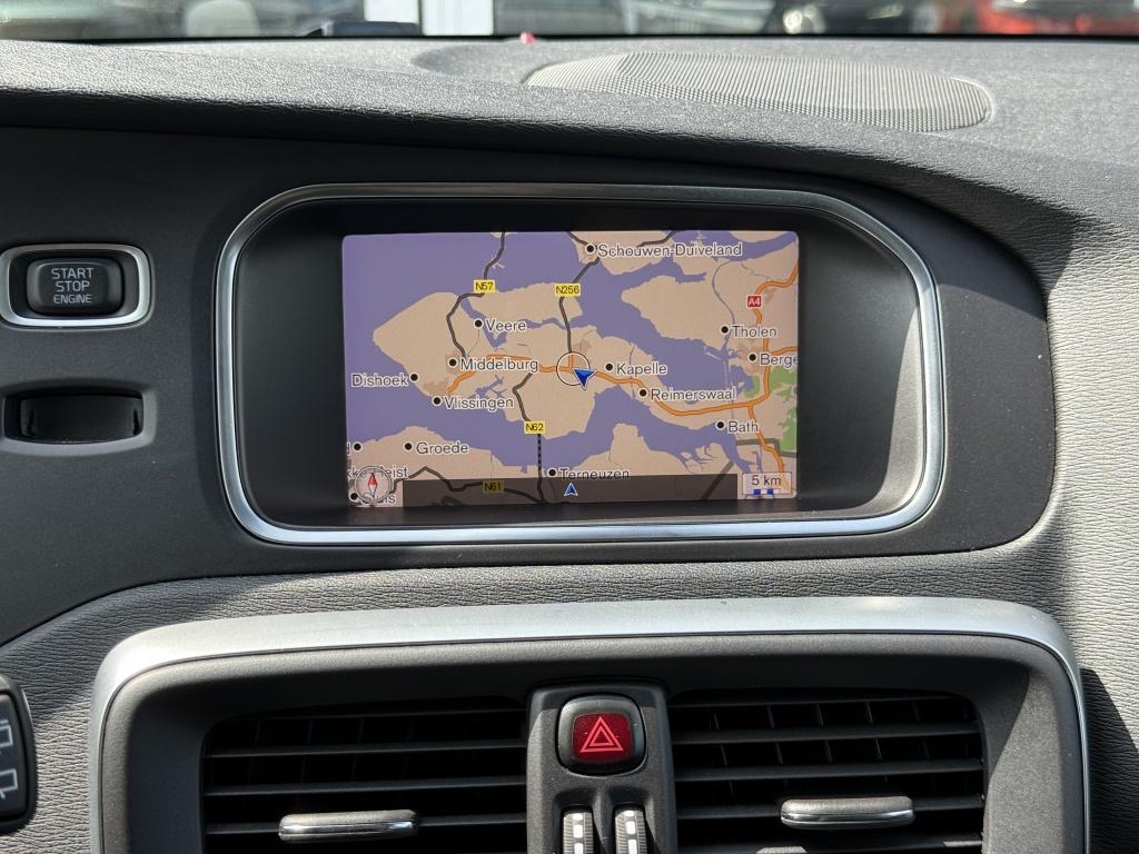 Volvo V40 cross country t3 153pk aut6 polar+ luxury| leder|pano| camera| tr