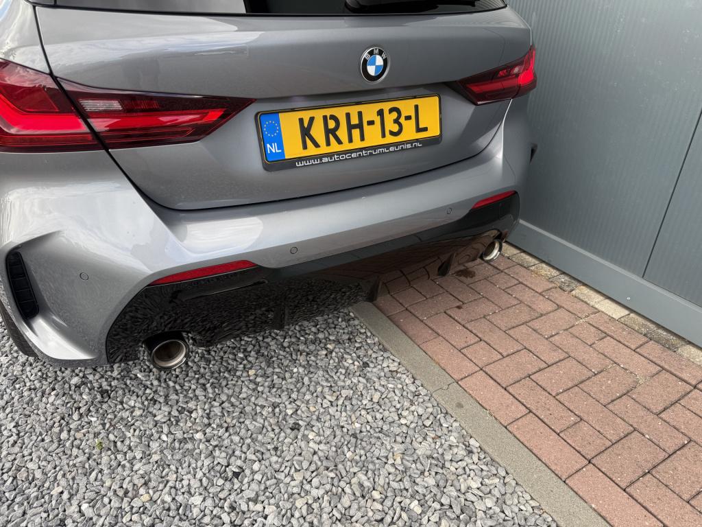 BMW 1 Serie 120i automaat high executive m-sportpakket 5-drs
