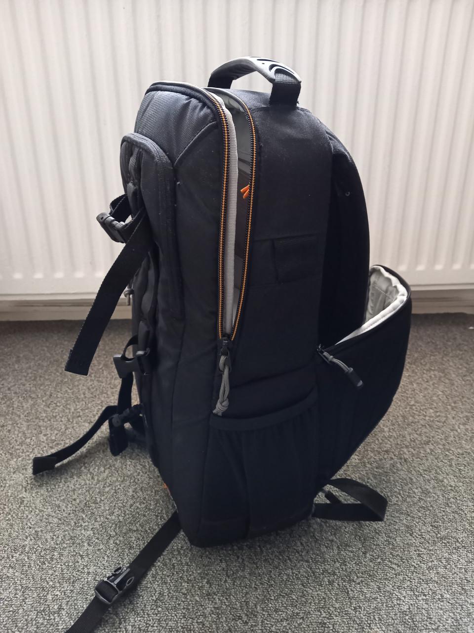 Lowepro 250 AW Cameratas,  zwart