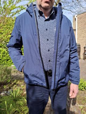 Nieuwe donkerblauwe heren tussendoorjas maat L