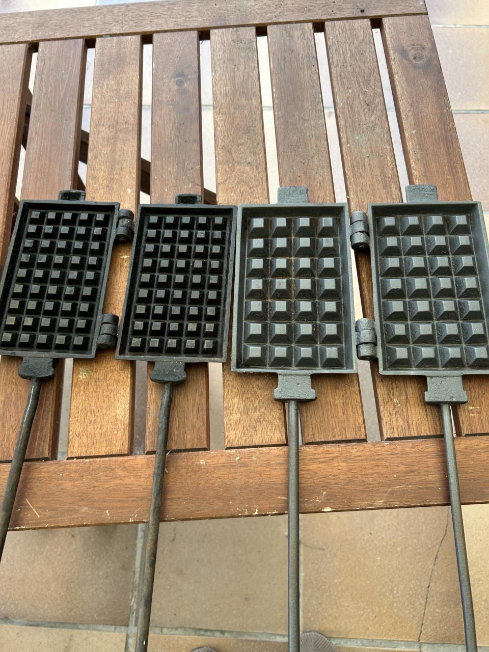 2 stuks wafelijzers vintage wafelijzer