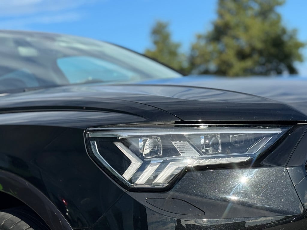 Audi Q3 35 tfsi * camera * matrix led * leer * keyless * trekhaak