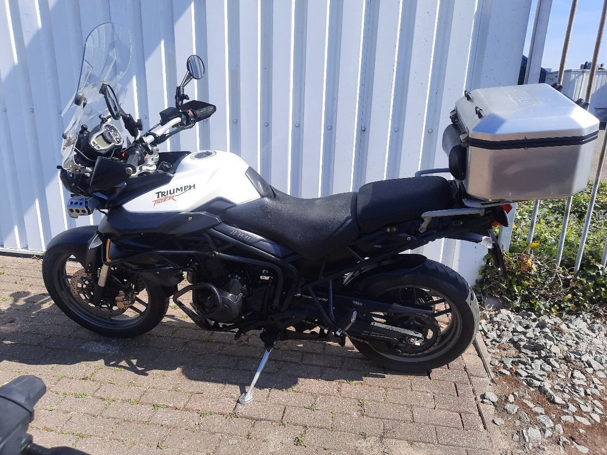 Triumph Tiger 800 abs uit 2012, full options!