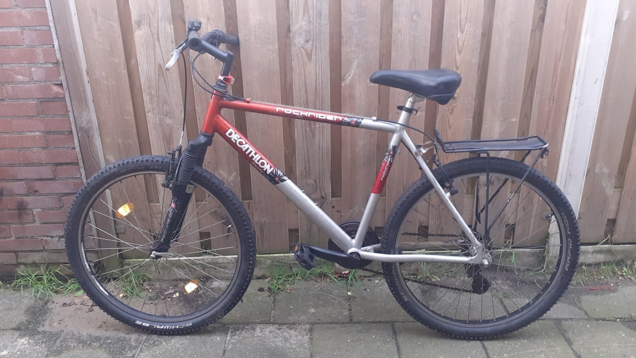 Mountainbike ........ DECATHLON ..26inch ...& .....Diverse MTB 's