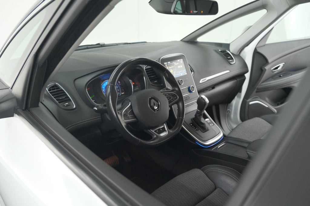 Renault Grand Scenic tce 140 edc intens | 7 zitplaatsen | trekhaak | camera