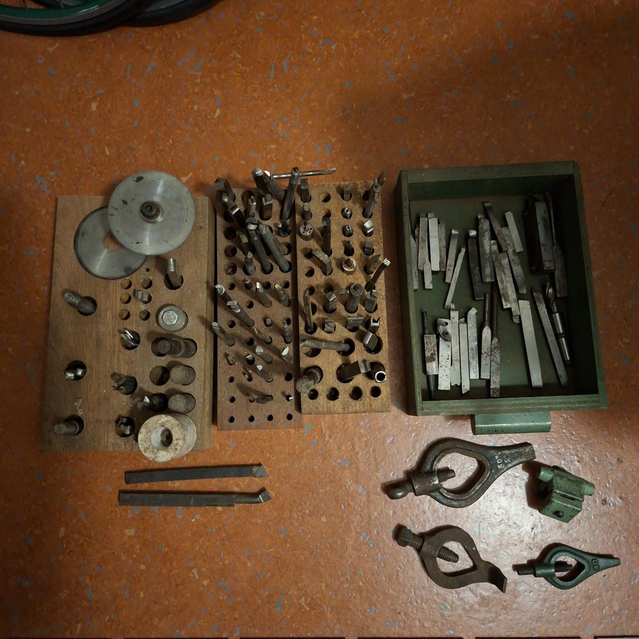 Grote partij metaal draaibank bijtels