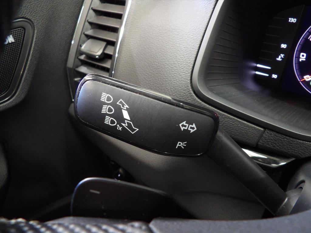 Skoda Karoq 1.5 tsi act greentech 150pk dsg-7 sportline business