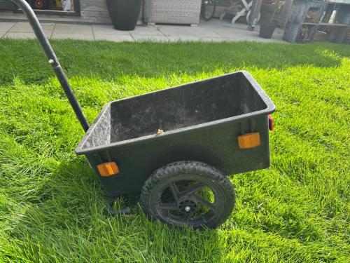 Fiets karretje te koop.