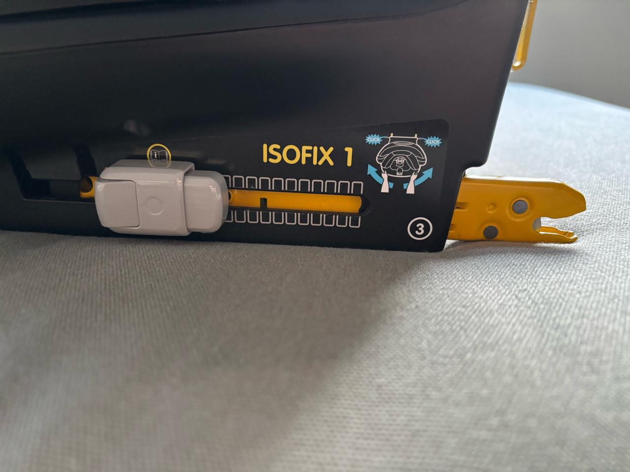 Maxi Cosi AxissFix peuter autostoel 360graden draaibaar