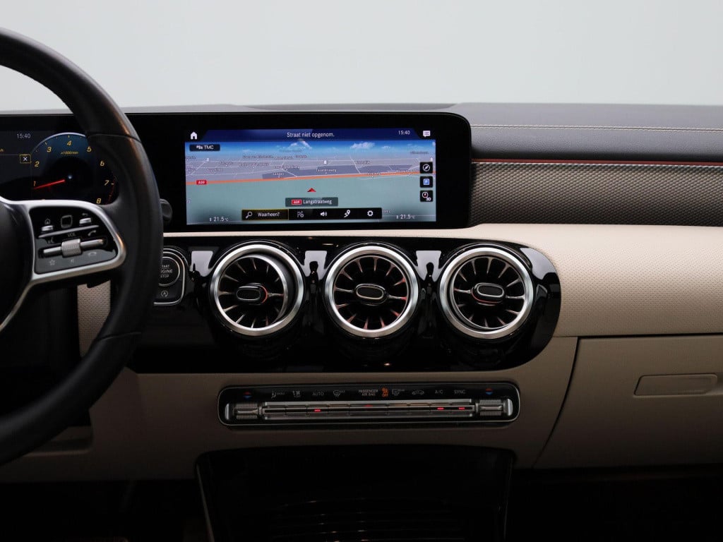 Mercedes-Benz Cla shooting brake 200 business solution luxury | automaat | 
