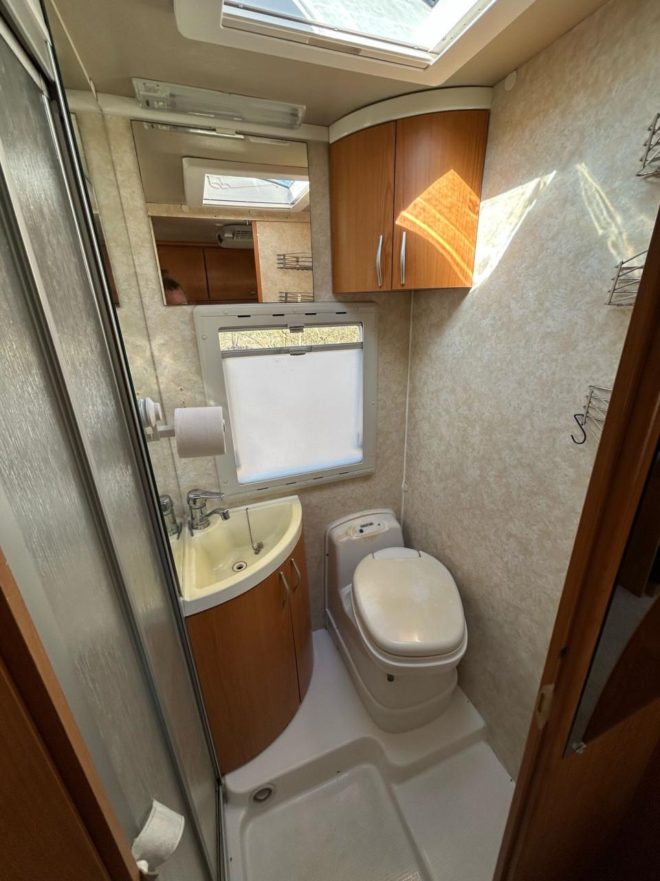 Fiat Ducato 6 persoon camper