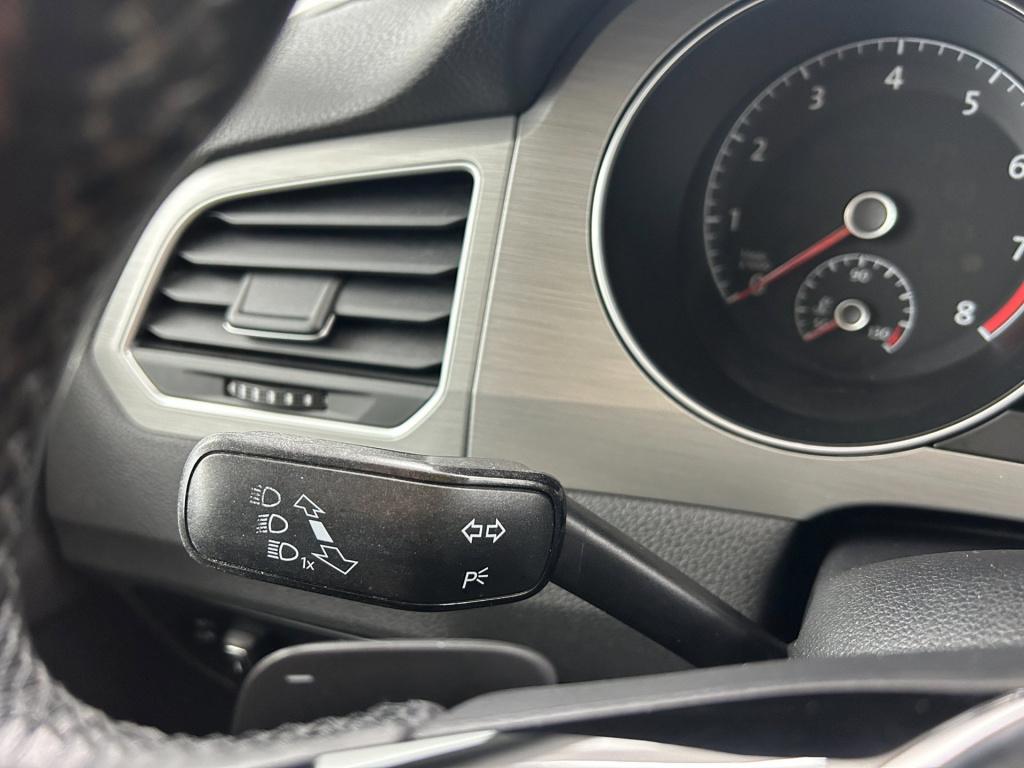 Volkswagen Golf Sportsvan occasion 1.4 tsi highline | zwart | tweedehands v