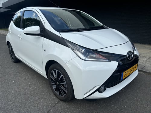 Toyota Aygo 1.0 vvt-i x-play // 1e eigenaar // 16.000km! //