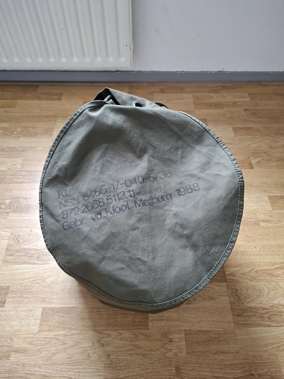Militaire duffel + rugzak + meer
