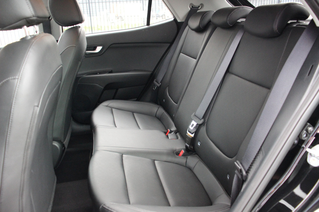Kia Stonic 1.0 t-gdi platinum edition | schuifdak | leder | camera