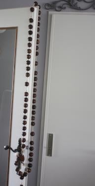 Grote houten rozenkrans ( muurdecoratie )