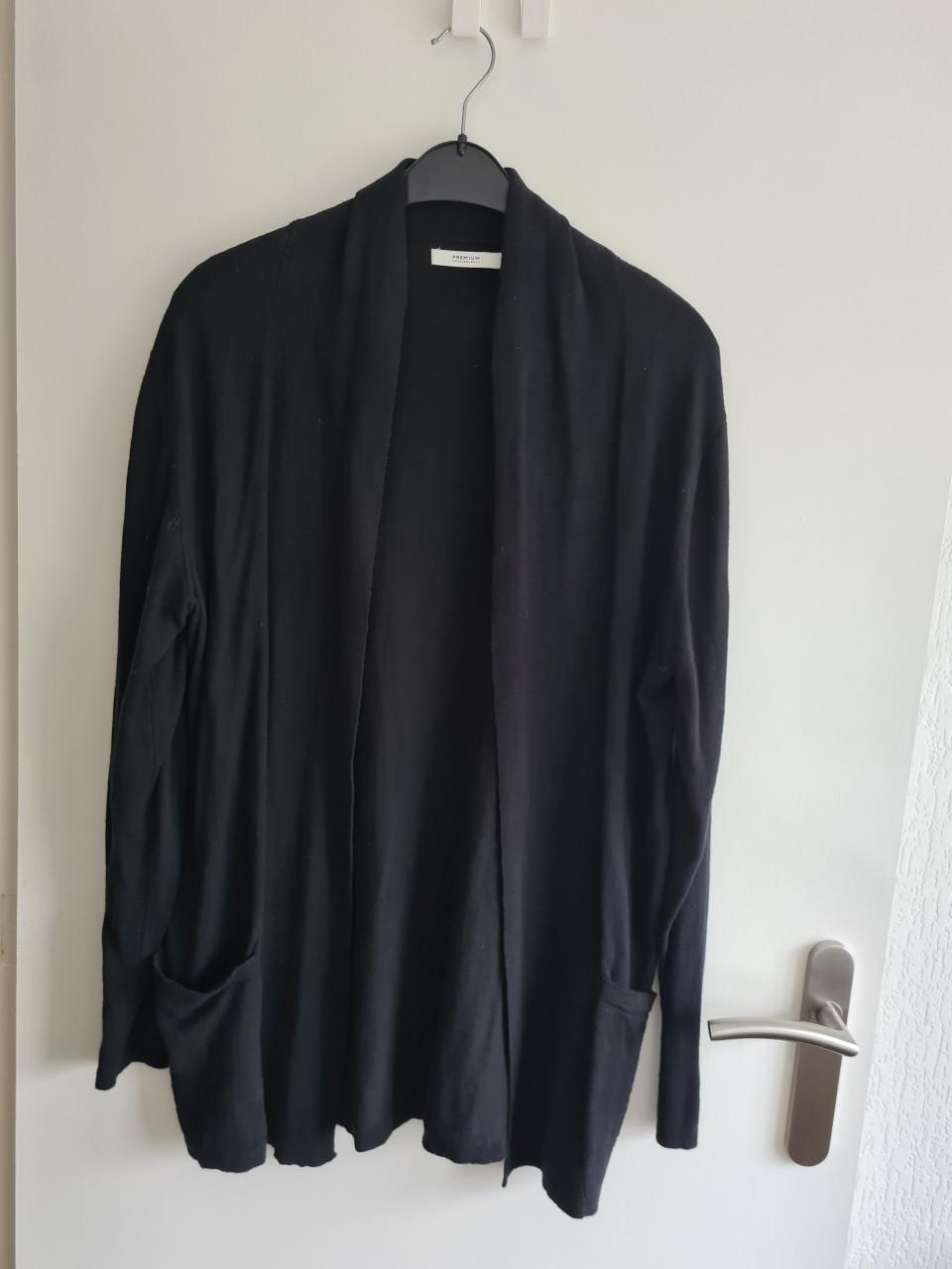 Lang zwart vest van Premium Jack & Jones  met capuchon Maat L