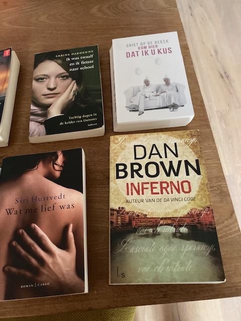 8 boeken