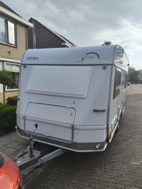 Caravan Eriba Nova 462b