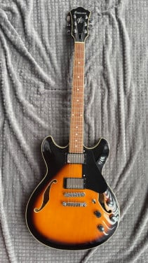 Ibanez Articore model Gibson 335