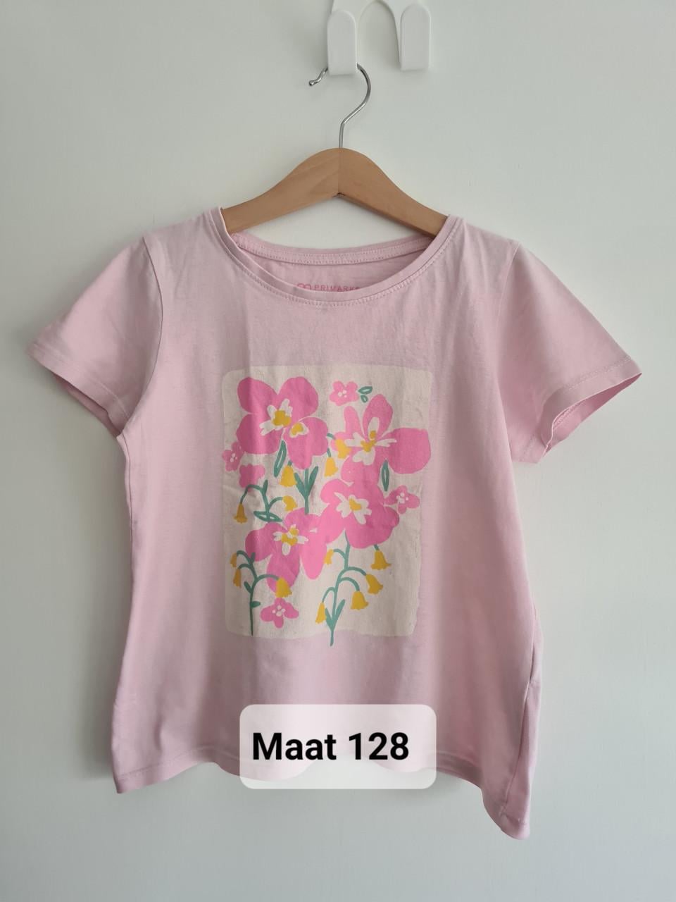 6 stuks leuke en mooie shirts in mt 128 oa Zara ed