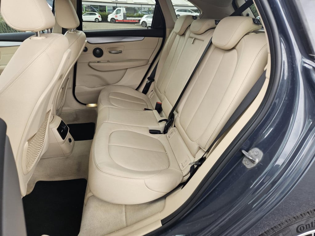 BMW 2-serie active tourer 218i high executive