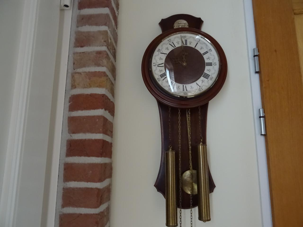 Te koop mooi klok -voor woonkamer en of  hal loopt goed