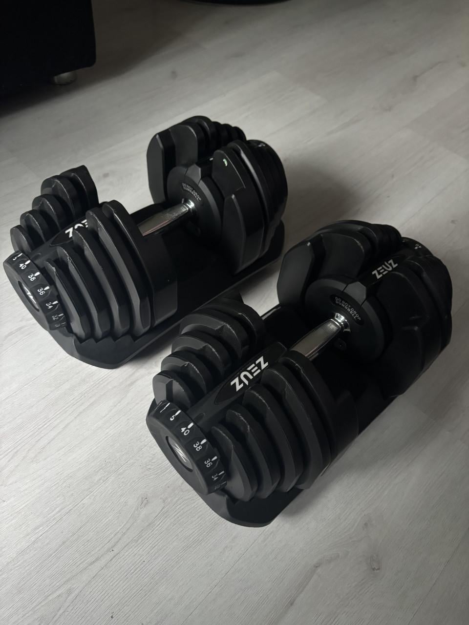 Verstelbare dumbbells 2x 40 kg | Complete set | ZEUZ