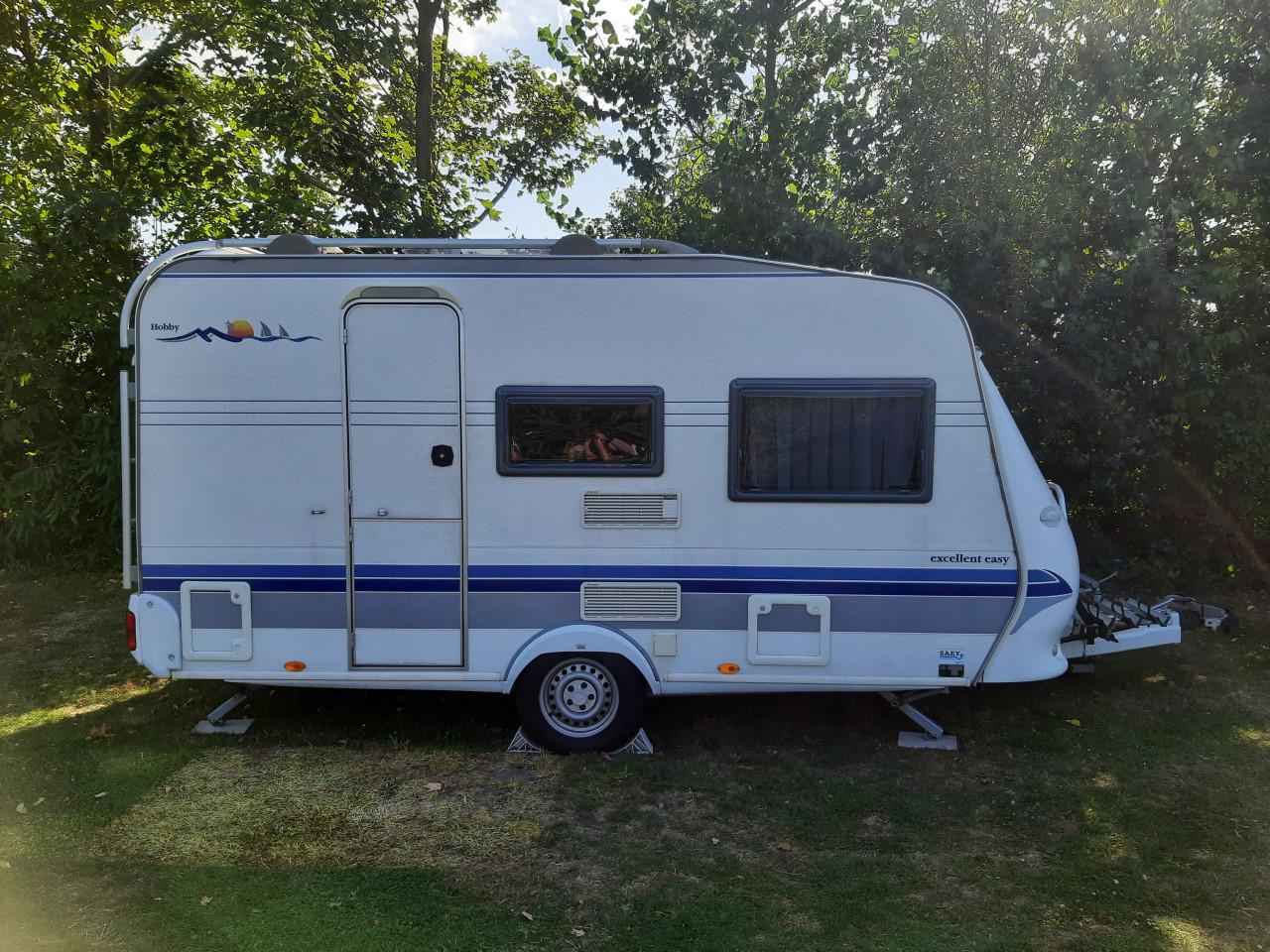 Caravan Hobby 400SB Excelelent