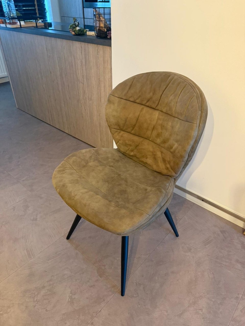 4 Eethoekstoelen, kleur groen