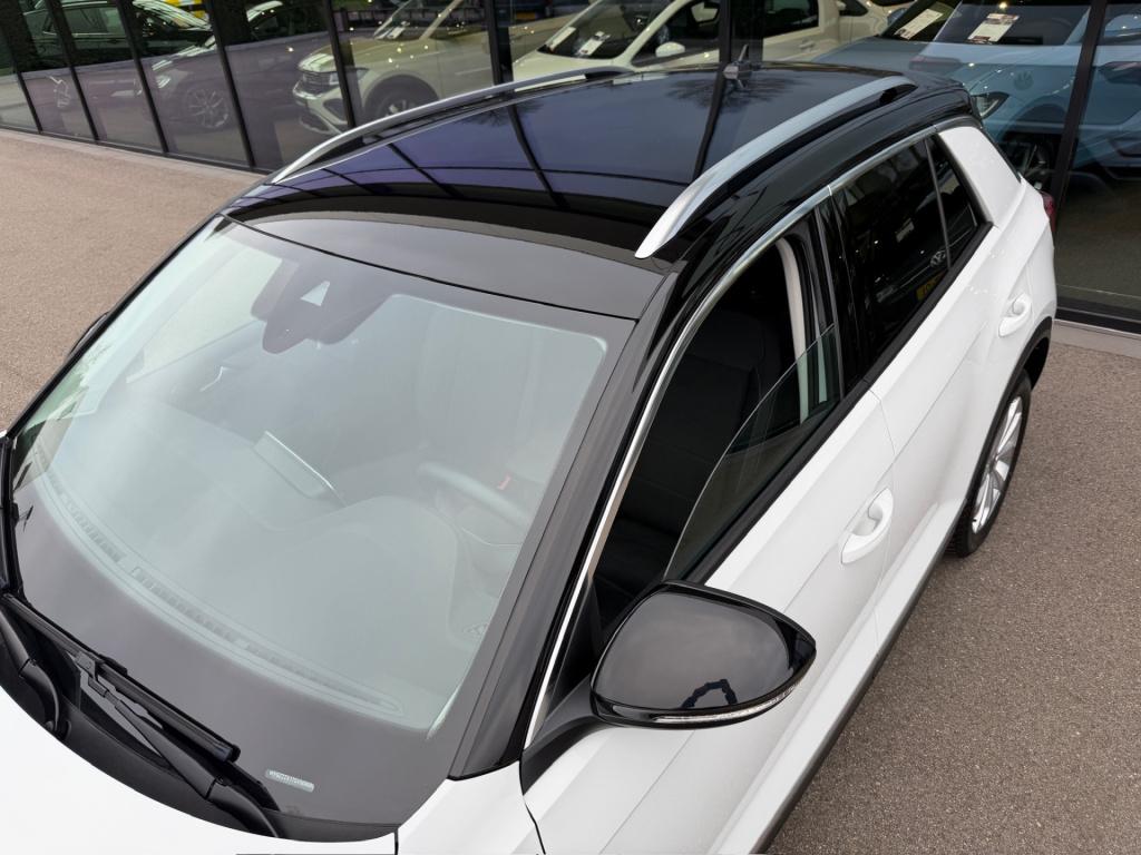 Volkswagen T-roc 1.5 tsi 150pk dsg style | trekhaak | navi | iq light | ada