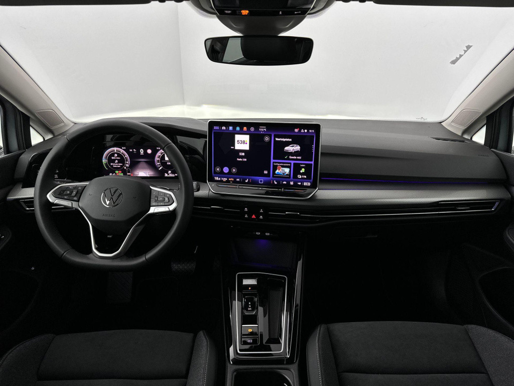 Volkswagen Golf 1.5 ehybrid style edition