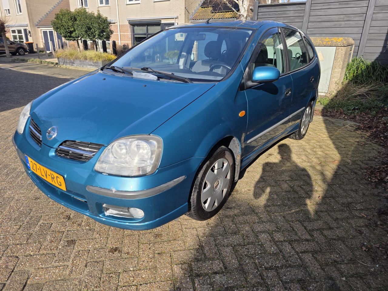 Nissan almera tino 1.8 2003 154464km APK 31-10
