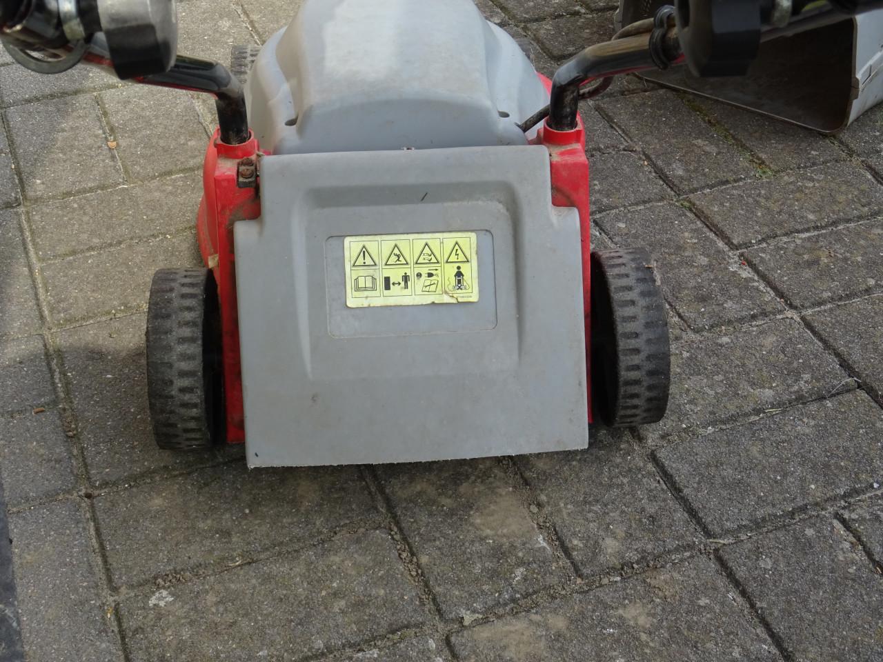 Te koop nog goede elektrische  gazon maaier