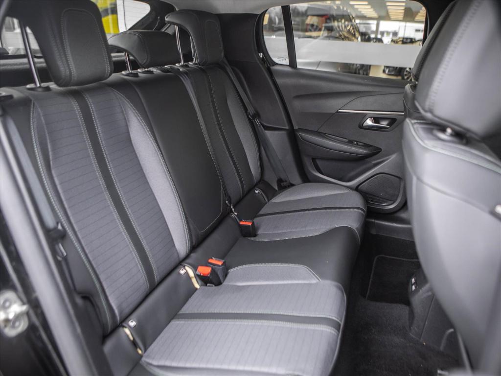 Peugeot 208 1.2 puretech 100pk eat8 allure