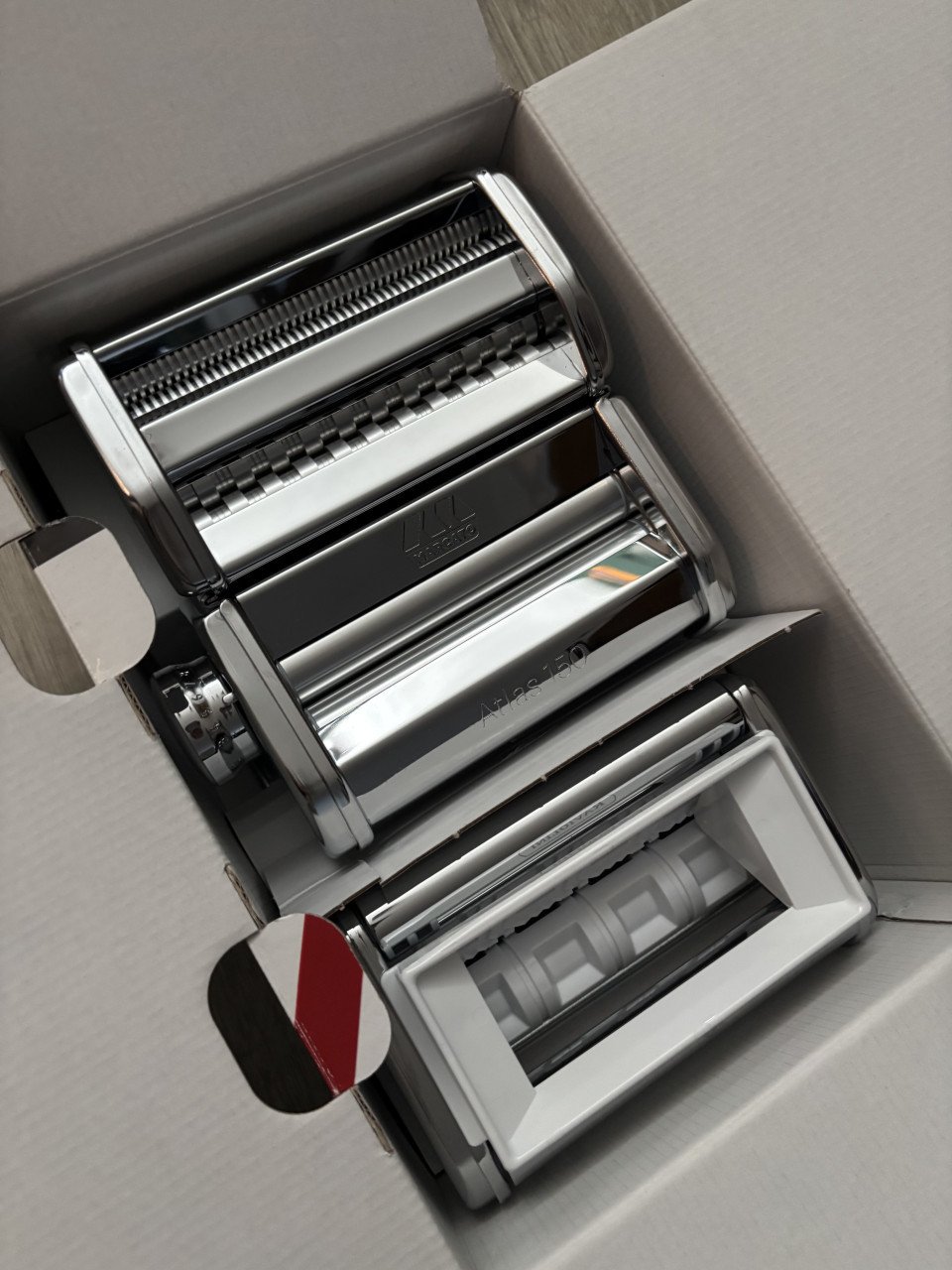 Pasta machine