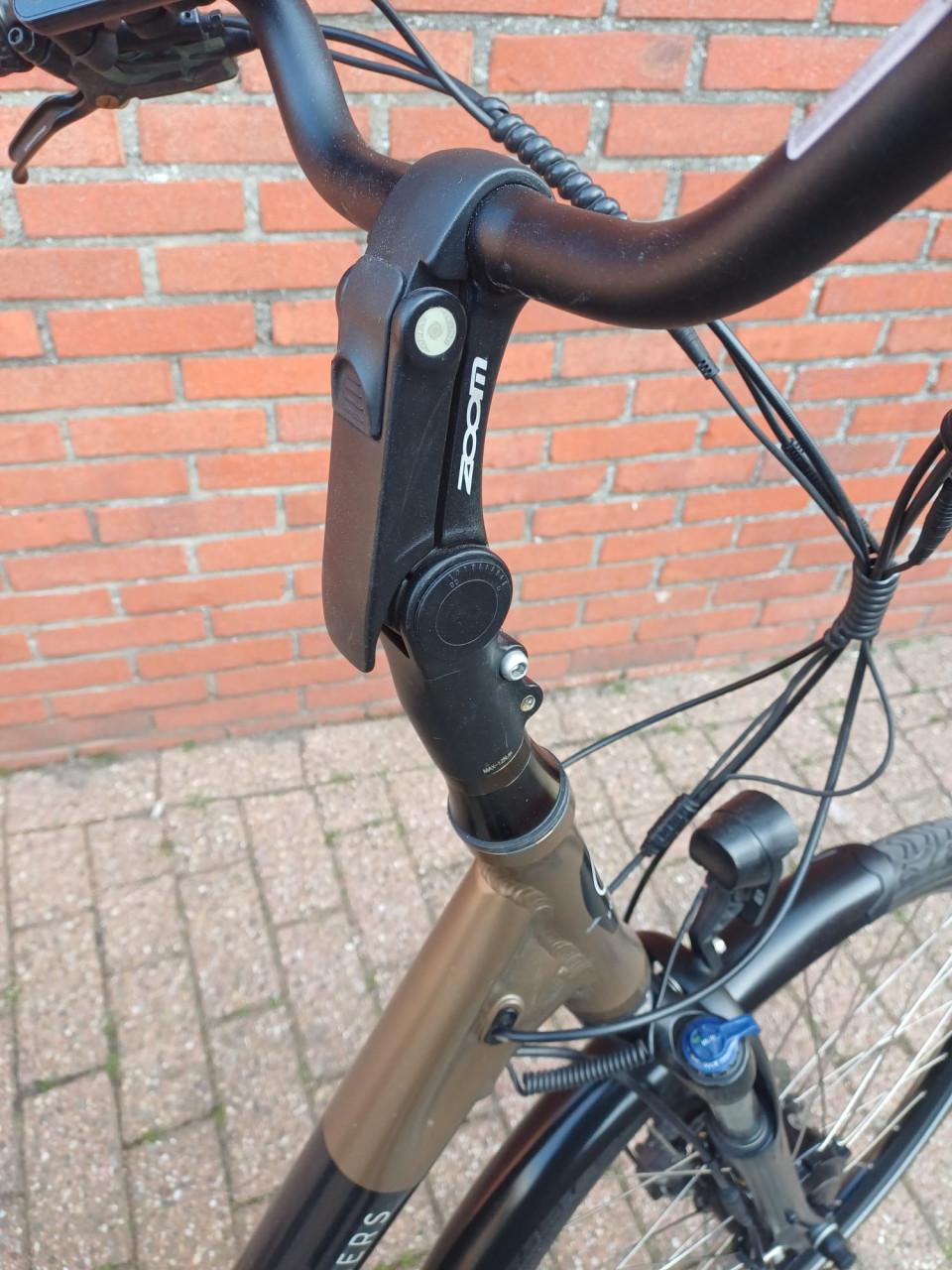 2 elektrische damesfietsen