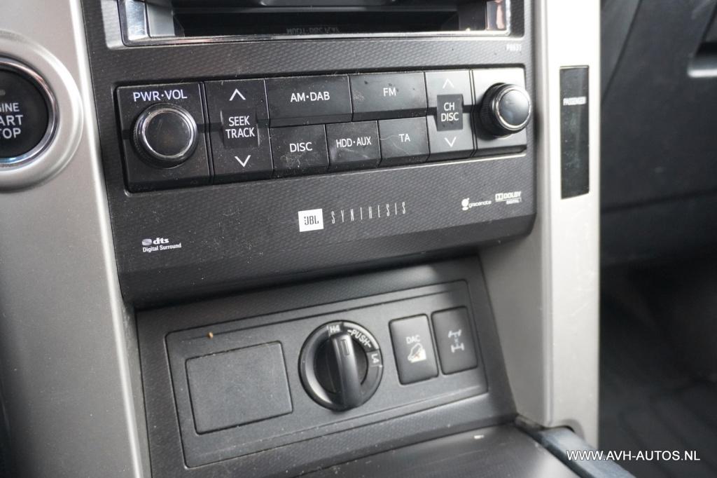 Toyota Land Cruiser 3.0 d-4d-f lx window van