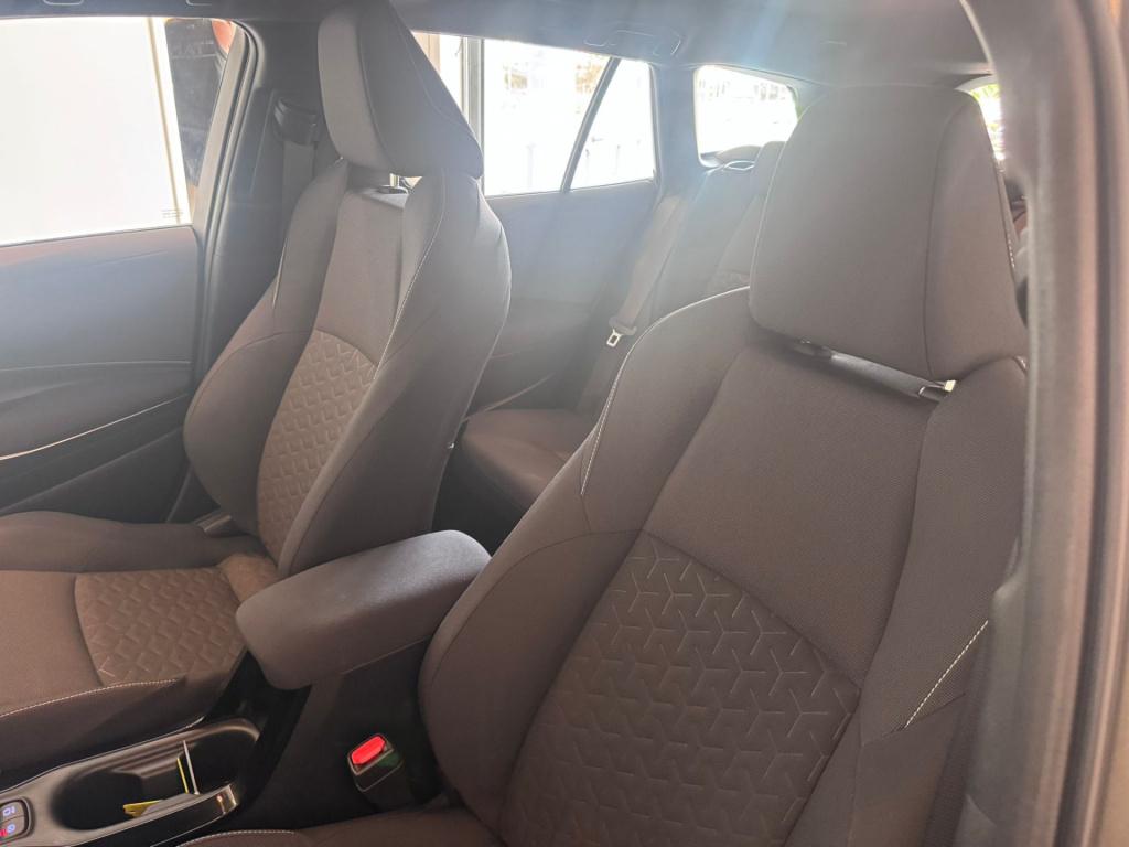 Toyota Corolla Touring Sports 1.8 hybrid business