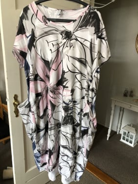 Leuke zomerjurk( alleen afhalen)
