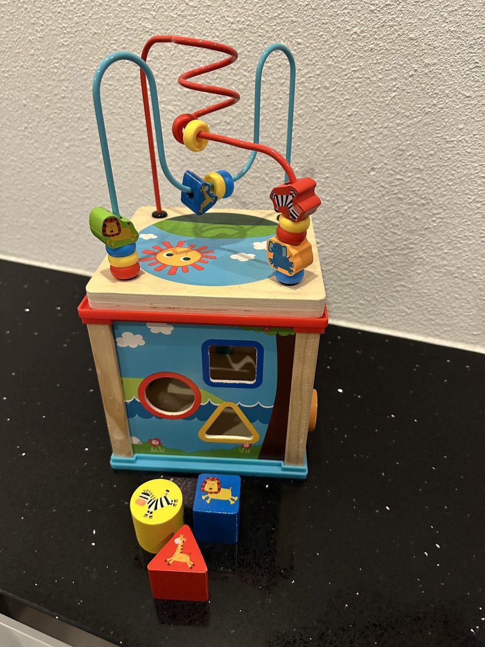 Vormenstoof, autootjes, knuffels