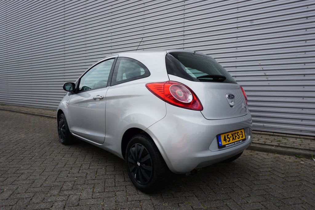 Ford KA 1.2 cool & sound start/stop airco / elektr. ramen / nap