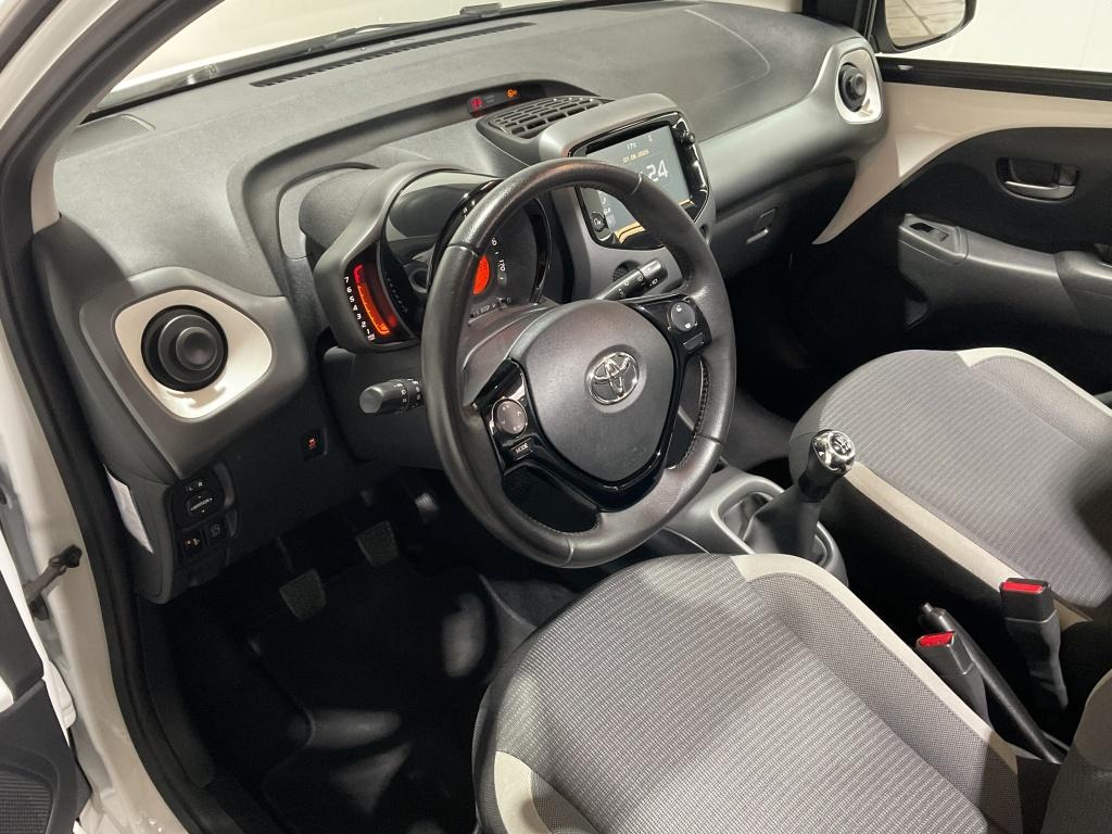 Toyota Aygo 1.0 vvt-i x-joy cabrio | clima | apple carplay |